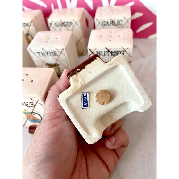 Vintage Cottage Core Spice Jars/Shakers. Set of 9. Made in Japan - Picture 9 of 9